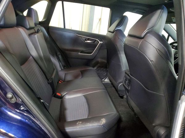 2019 TOYOTA RAV4 XSE HV 4WD