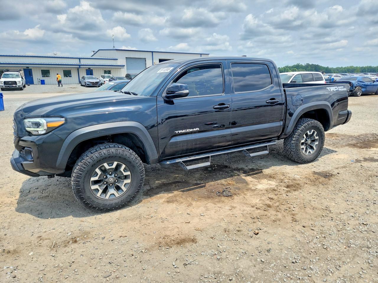 2022 TOYOTA TACOMA SR5