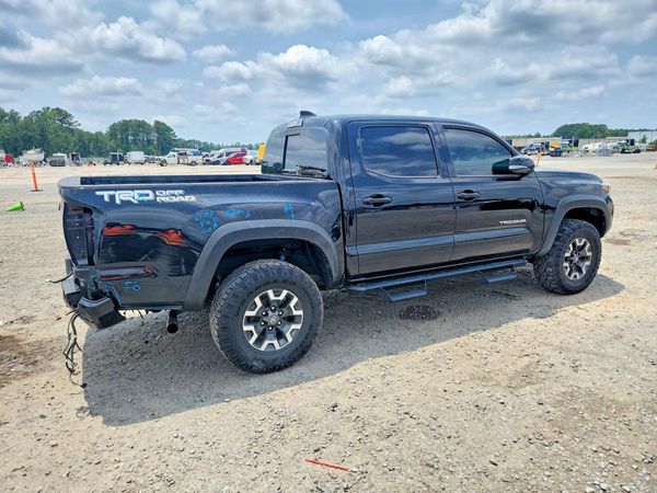 2022 TOYOTA TACOMA SR5