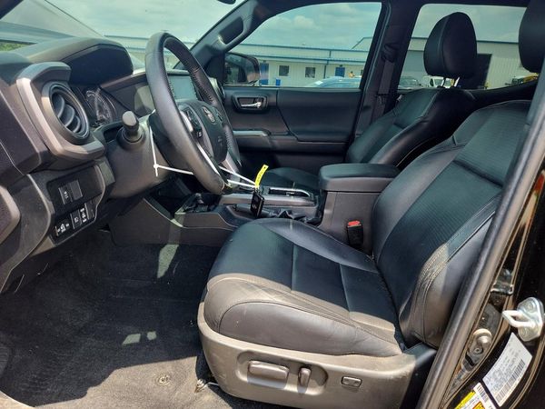 2022 TOYOTA TACOMA SR5