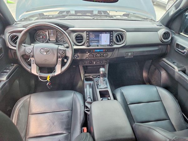 2022 TOYOTA TACOMA SR5