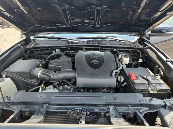 2022 TOYOTA TACOMA SR5