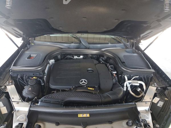 2020 MERCEDES-BENZ GLC GLC300