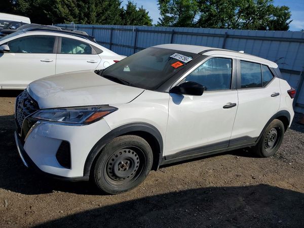 2024 NISSAN KICKS