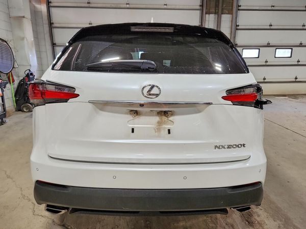 2015 LEXUS NX 200t Luxury