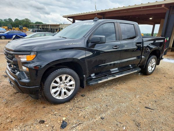 2023 CHEVROLET SILVERADO — DSFA — Front 3/4