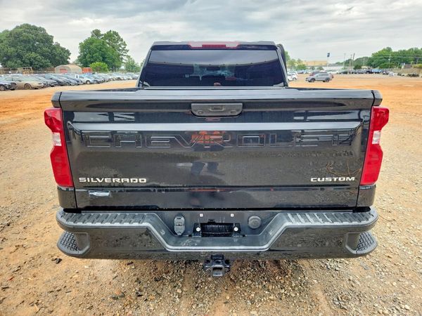 2023 CHEVROLET SILVERADO Custom — DIRR