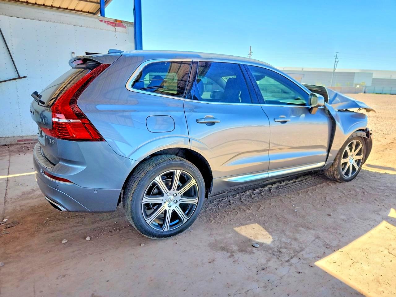 2021 VOLVO XC60 Inscription