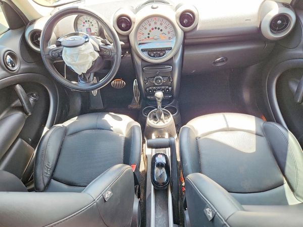 2012 MINI COOPER