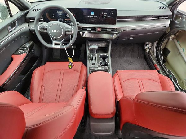 2026 KIA K5 GT-Line
