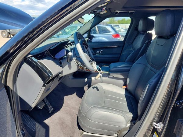 2025 LAND ROVER RANGE ROVER SPORT P530 Dynamic SE