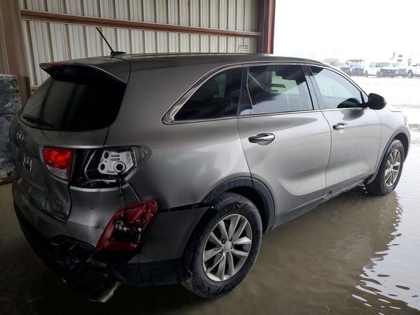 2018 KIA SORENTO