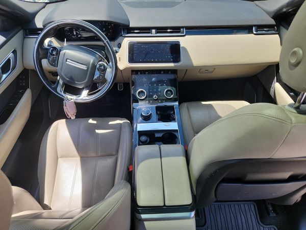 2018 LAND ROVER RANGE ROVER VELAR R-Dynamic SE