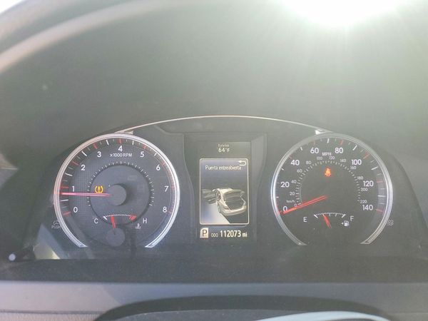 2016 TOYOTA CAMRY