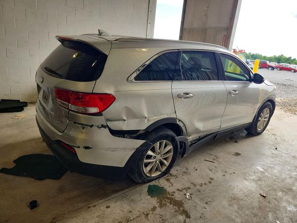 2018 KIA SORENTO L, LX