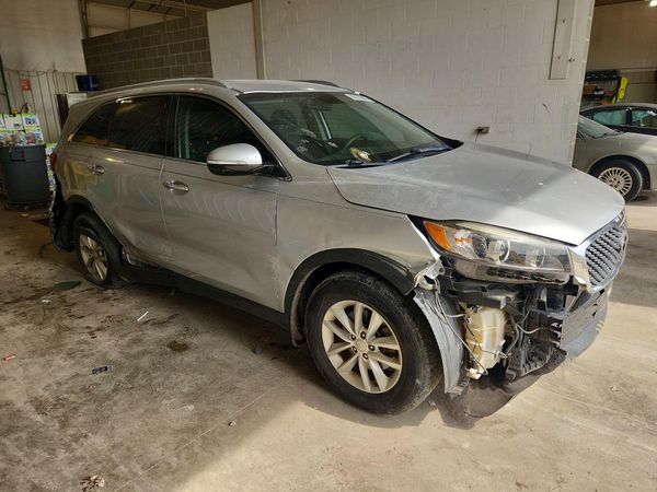 2018 KIA SORENTO L, LX