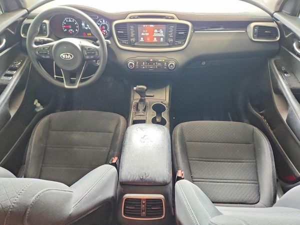 2018 KIA SORENTO L, LX