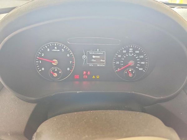 2018 KIA SORENTO L, LX