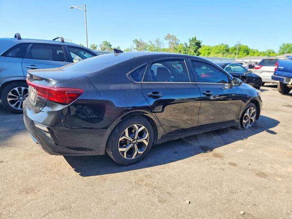 2021 KIA FORTE FE, LXS