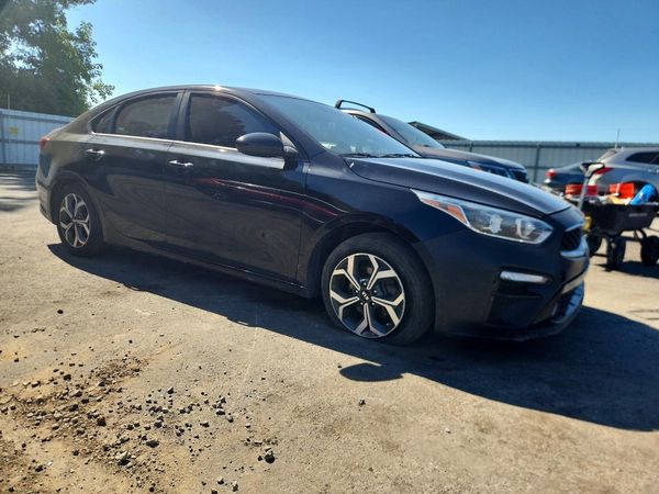 2021 KIA FORTE FE, LXS