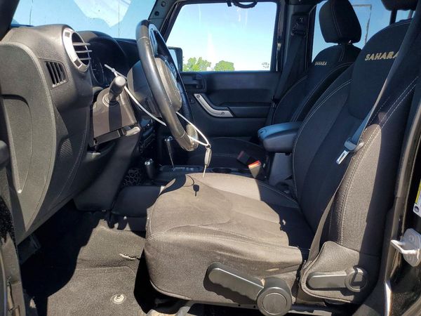 2015 JEEP WRANGLER UNLIMITED SAHARA 4X4