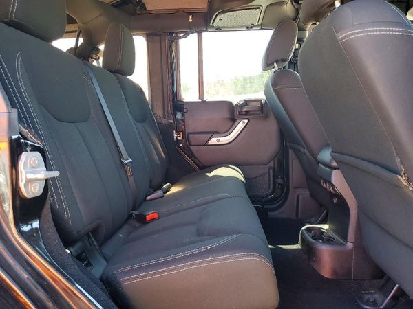 2015 JEEP WRANGLER UNLIMITED SAHARA 4X4