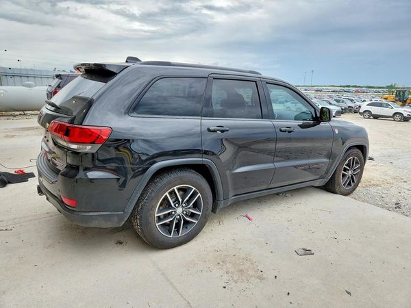 2017 JEEP GRAND CHEROKEE Trailhawk