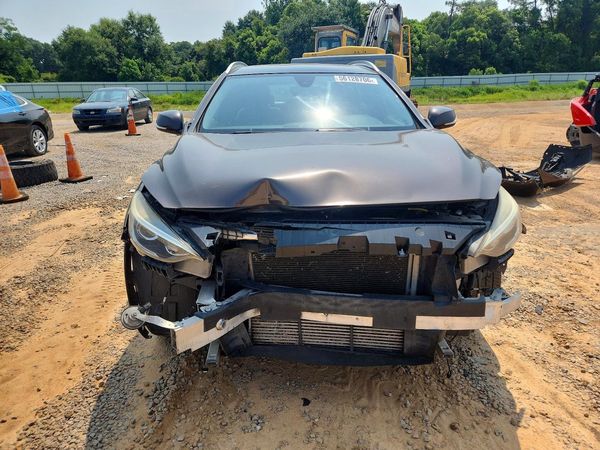 2017 INFINITI QX30