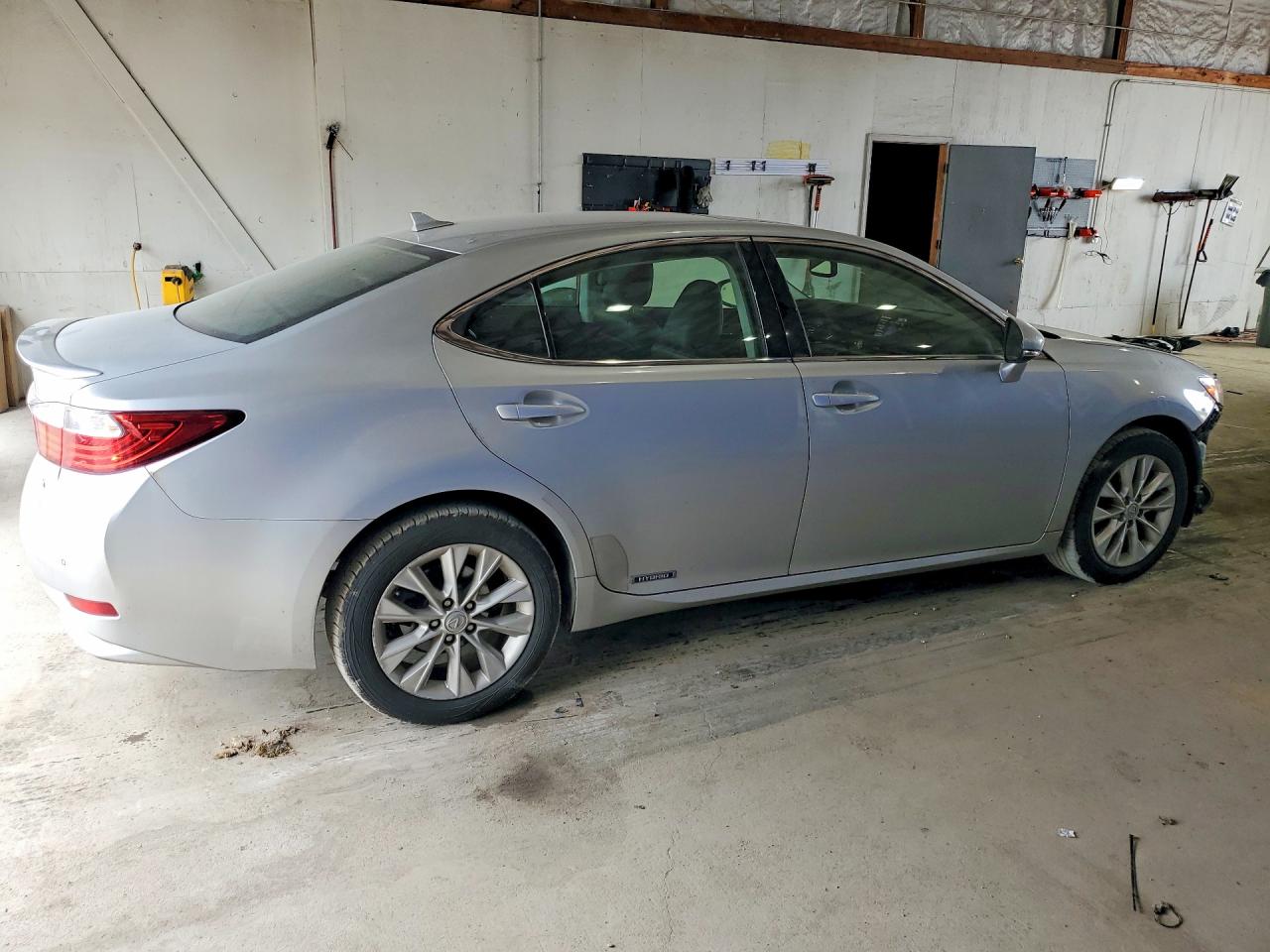2013 LEXUS ES 300h