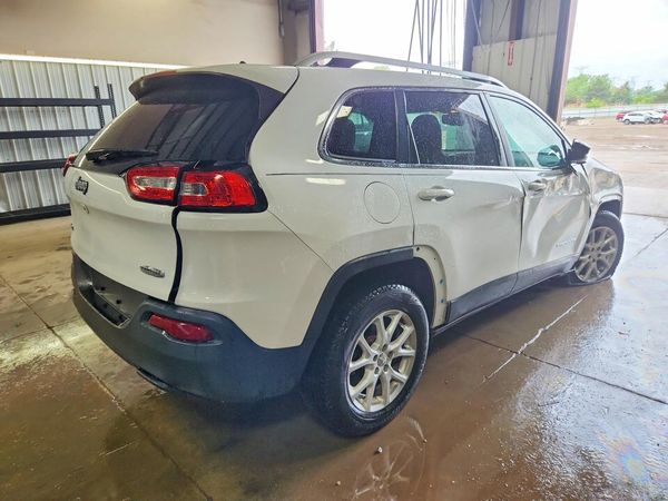 2016 JEEP CHEROKEE LATITUDE 4X4