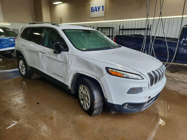 2016 JEEP CHEROKEE LATITUDE 4X4