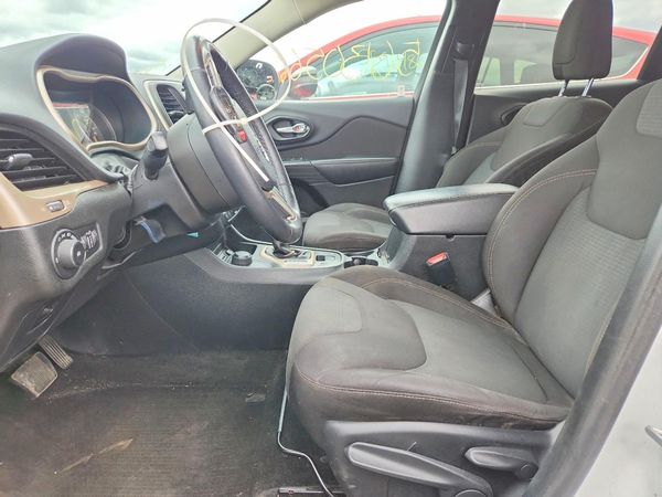 2016 JEEP CHEROKEE LATITUDE 4X4