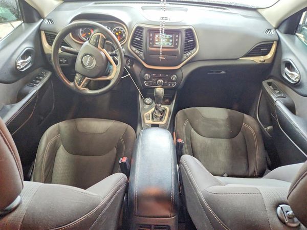 2016 JEEP CHEROKEE LATITUDE 4X4