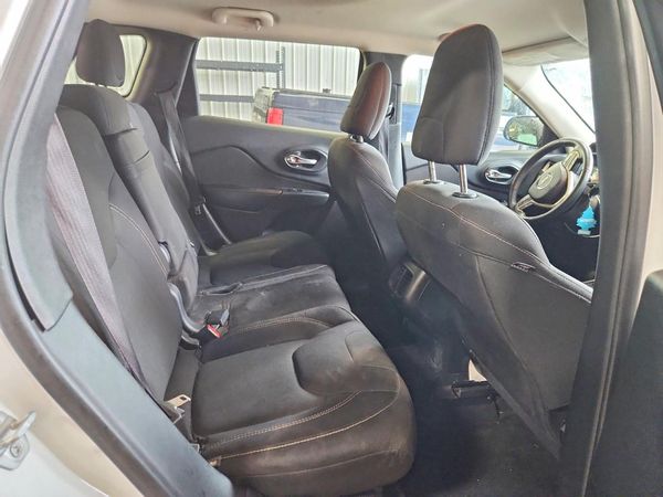 2016 JEEP CHEROKEE LATITUDE 4X4