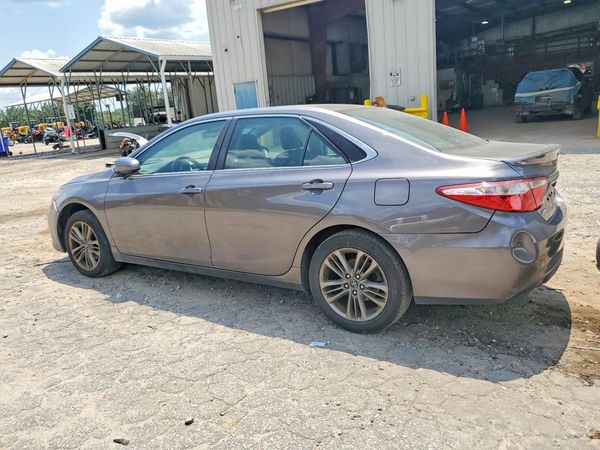 2017 TOYOTA CAMRY