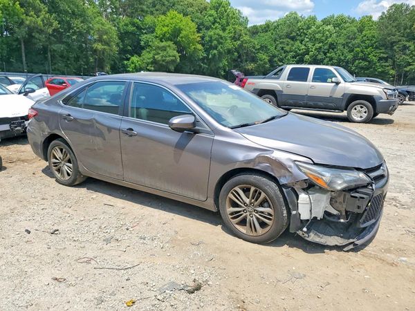 2017 TOYOTA CAMRY