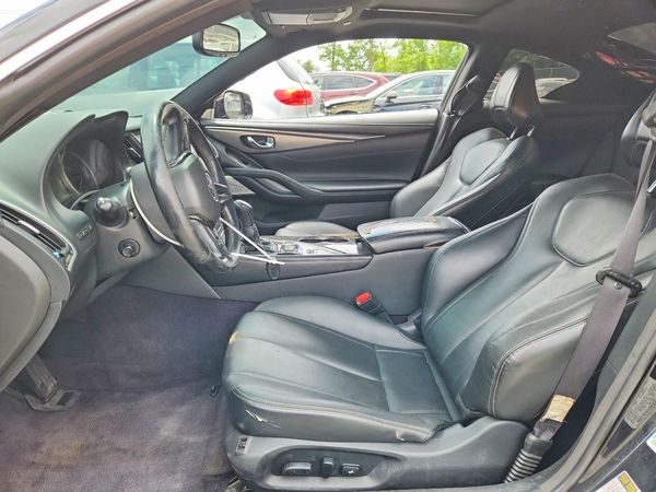 2017 INFINITI Q60
