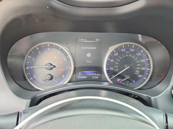 2017 INFINITI Q60