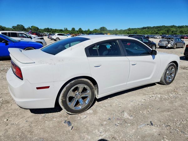 2013 DODGE CHARGER SE