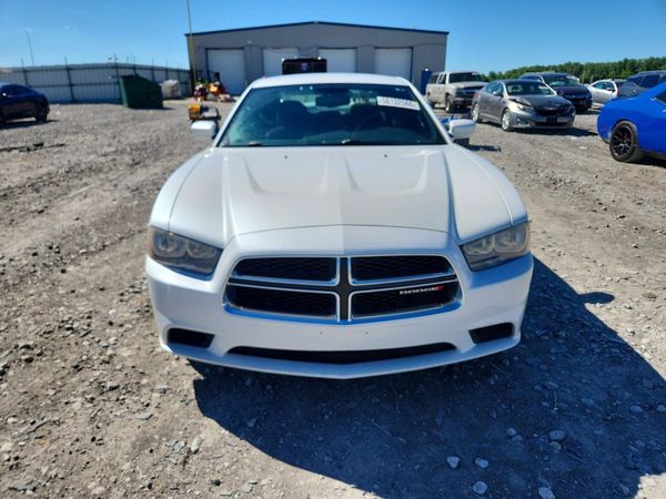 2013 DODGE CHARGER SE
