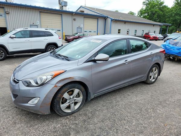 2012 HYUNDAI ELANTRA