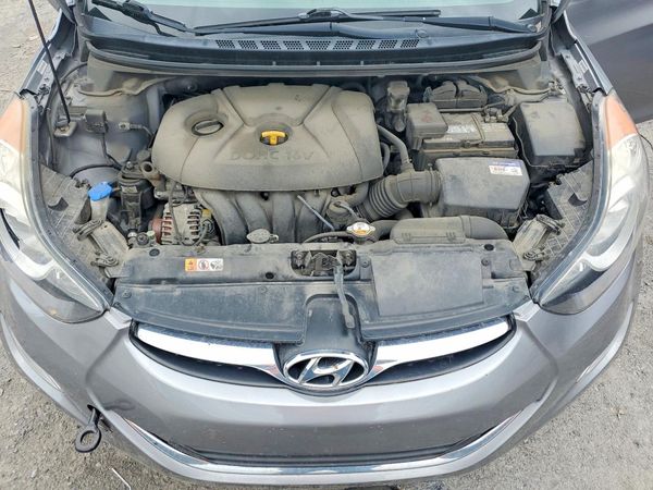 2012 HYUNDAI ELANTRA