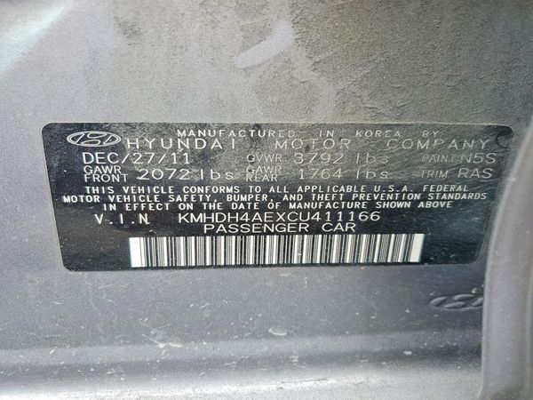 2012 HYUNDAI ELANTRA
