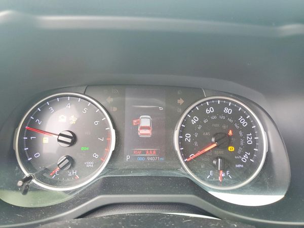 2019 TOYOTA RAV4 XLE / XLE Premium 4WD