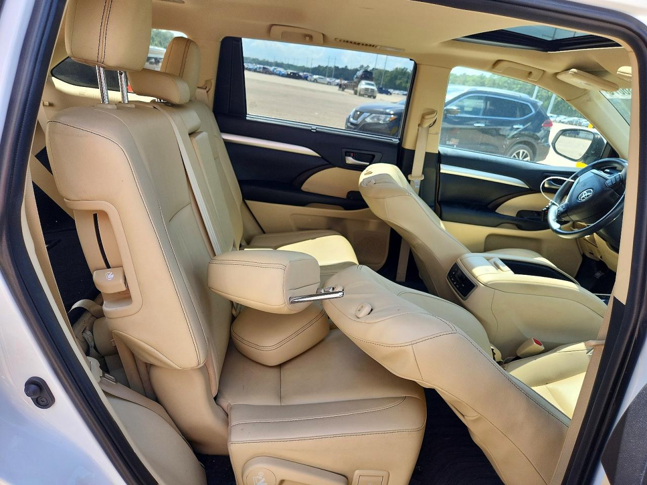 2019 TOYOTA HIGHLANDER SE/XLE
