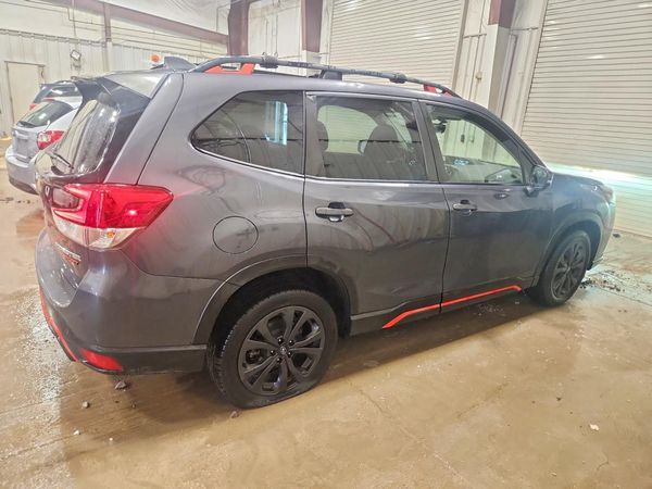 2022 SUBARU FORESTER