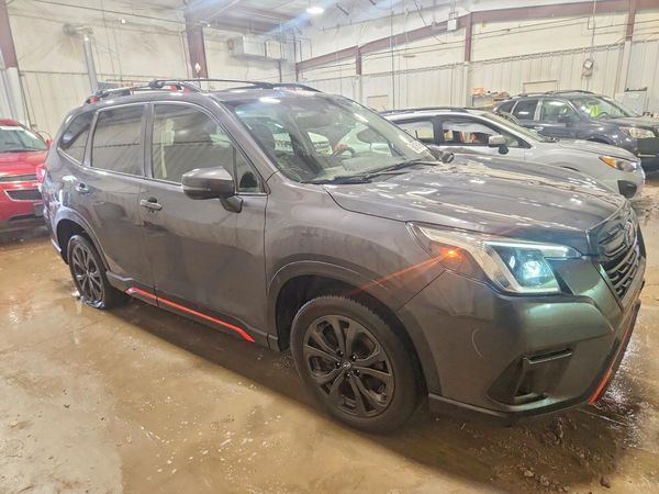 2022 SUBARU FORESTER