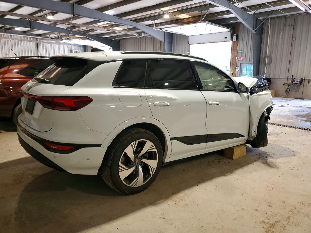 2025 AUDI Q6 E-TRON