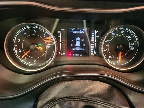 2019 JEEP CHEROKEE LATITUDE PLUS 4X4