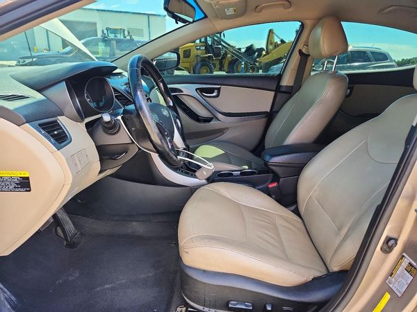 2016 HYUNDAI ELANTRA